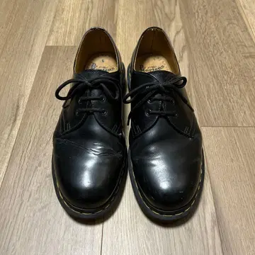 [ 스테디셀러 ] Dr.Martens (닥터마틴) 3홀 드레스 슈즈 블랙