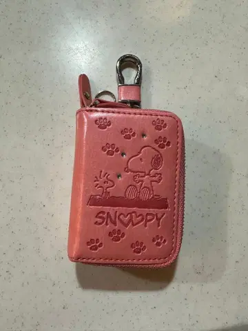 스누피 엠보싱 가공 키링