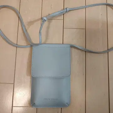 AZUL BY MOUSSY 스마트폰 숄더백 라이트 블루