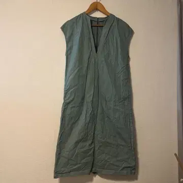 라이트 블루 V넥 슬리브리스 롱 원피스