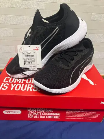 PUMA SOFTRIDE 블랙스 스니커즈 24.0cm