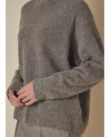 플로렌트 완판 신상 부클레 니트