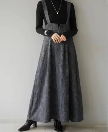 [ 새상품 택 포함 ] Lumier 자카드 2way 점프스커트 블랙