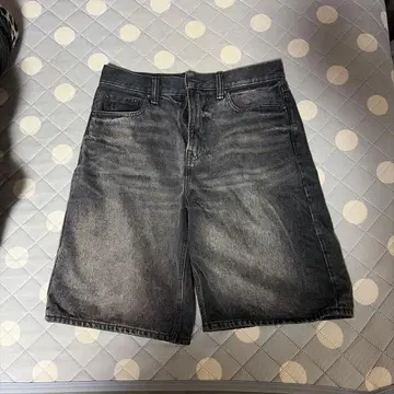 GAP 블랙 데님 숏팬츠 28