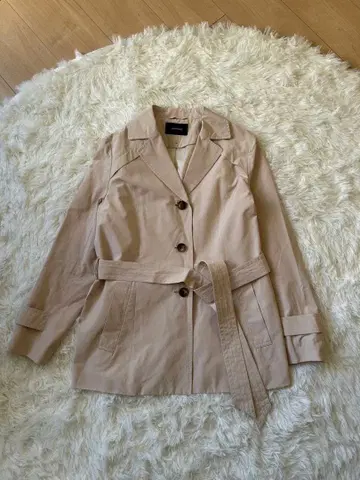 뉴요커 베이지 트렌치코트 11AR