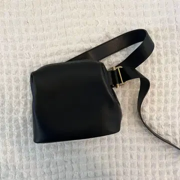 OSOI 오소이 가죽 숄더백