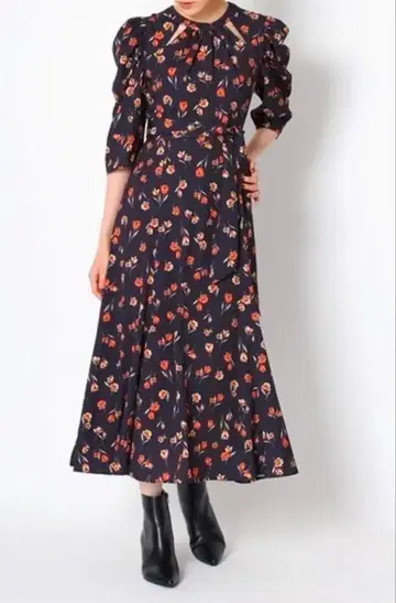 Lily Brown 릴리 브라운 꽃무늬 퍼프 슬리브 롱 원피스