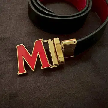 MCM 레드 블랙 리버서블 가죽 벨트