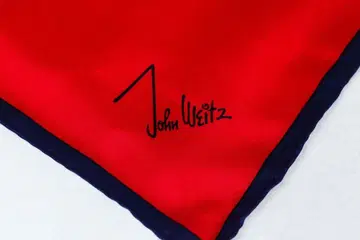 새상품 John Weitz 실크 손수건 빨간색 네이비