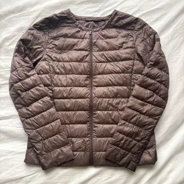 UNIQLO 울트라 라이트 다운 자켓 크루넥 여성용 M