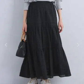 [ 미사용 ] 그린 라벨 릴랙싱 핀턱 캉캉 스커트 블랙