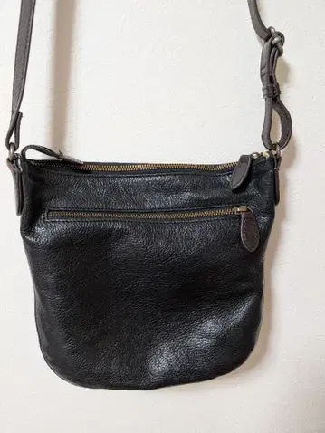 애틀랜타 ATLANTA 숄더백 블랙 컬러