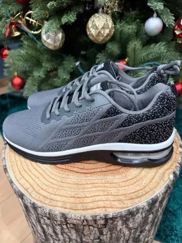 그레이 메쉬 러닝화