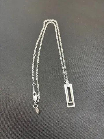 실버 직사각형 펜던트 목걸이 BLESS