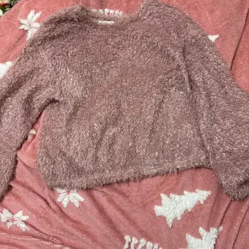 핑크 후와후와 긴팔 니트