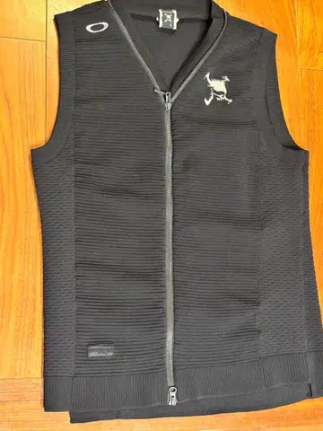 Oakley 블랙 집업 베스트