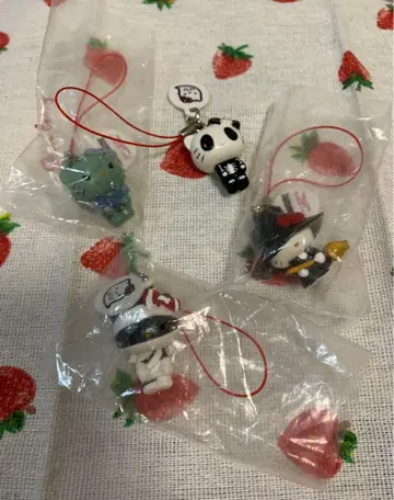 헬로키티 몬스터 마스코트 스트랩 4종 세트