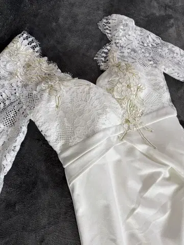 화이트 자수 레이스 긴팔 드레스 M