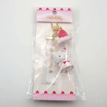딸기 휘핑 헬로키티 키링 산리오샵 씰북
