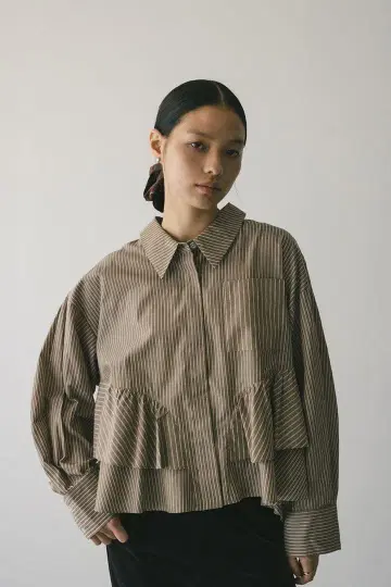 스타일 믹서기 티어드 프릴 셔츠