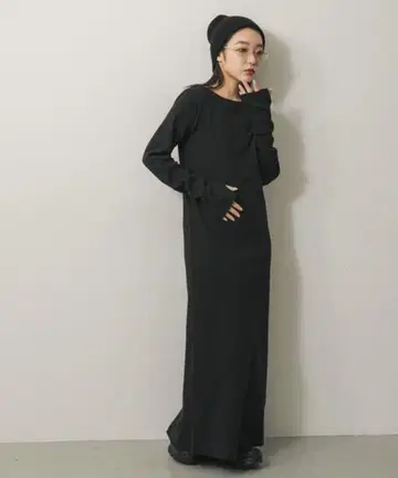 SENSE OF PLACE 백 플레이트 부착 리브 원피스 S 사이즈