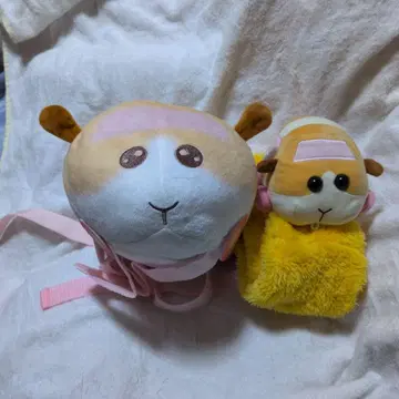 모루카 미니 백팩과 봉제 인형이 달린 머플러 세트