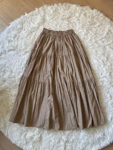 베이지 플레어 스커트 티어드 디자인 린넨 코튼