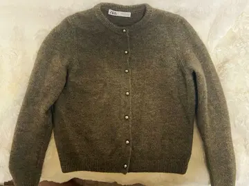 ZARA 메탈 버튼 가디건