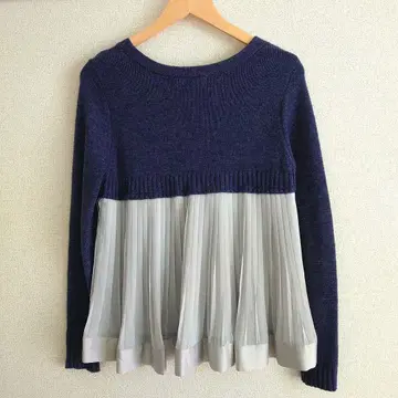 네이비 니트 쉬폰 플리츠 상의