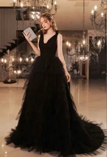 블랙 티어드 웨딩 드레스 L