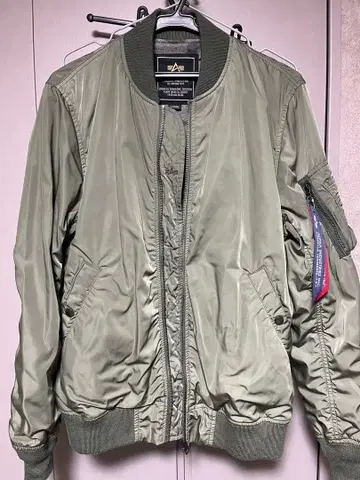 알파 인더스트리즈 MA-1 플라이트 자켓 L