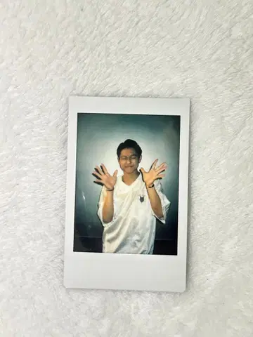 아지시로 세이토 군 지하 아이돌 시절 폴라로이드