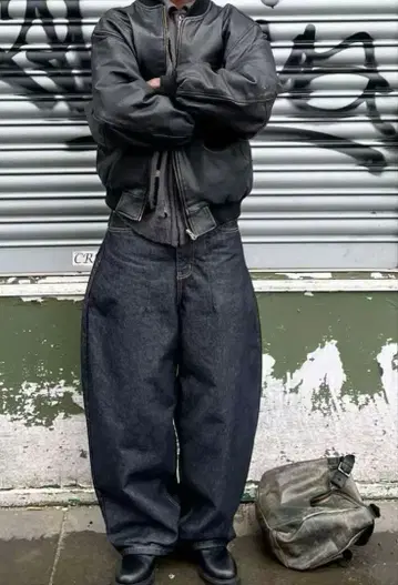 리짓 셀비지 배기 데님