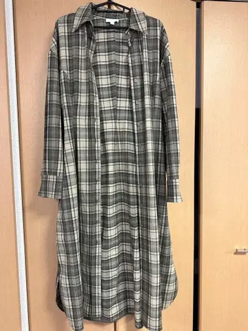 COS 체크 무늬 롱 셔츠 원피스