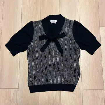 NEWYORKER 리본 포함 반팔 니트 M 사이즈