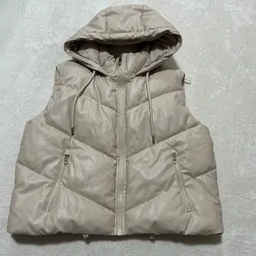 ZARA 후드 부착 다운 베스트 베이지 인조 가죽