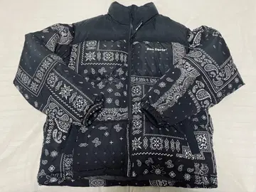 Ben Davis 반다나 패턴 다운 자켓