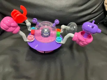 나사나사 세균맨 UFO