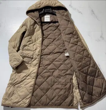 TAION 퀼팅 후드 부착 파이핑 충전솜 코트 베이지