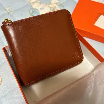 [ 미사용 새상품 ] 베리즈 요크 라운드 지퍼 접이식 지갑