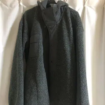 GU ENGINEEREDGARMENTS 보아 플리스 스냅 후드티