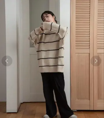 bi color thin border knit