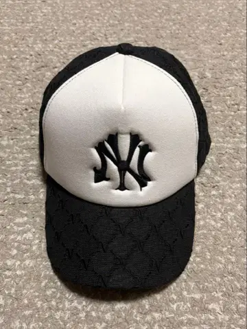 NEWVINTAGE 모노그램 캡 크롬