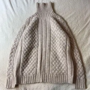 23구 케이블 니트 터틀 모 울 베이지 사이즈 48