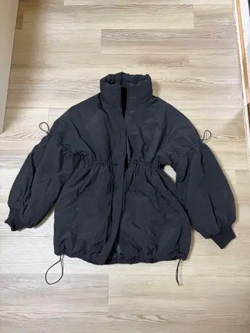 가격 인하 studio clip 블랙 다운 자켓 드로우 스트링 포함