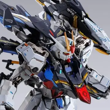 METAL BUILD 라이트닝 스트라이커