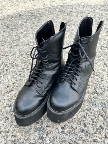 SLY 통굽 부츠 레어 완판템