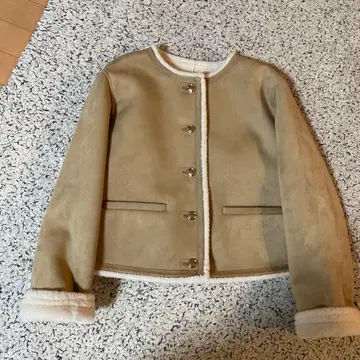 새상품급 ZARA 무스탕 자켓