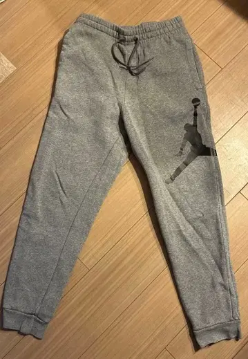 그레이 조거 팬츠 점프맨 로고 포함