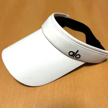 새상품급 alo 화이트 선바이저